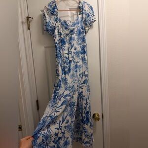 Chic Blue and White Floral Maxi Dress